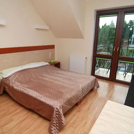 ホームステイ Aqua