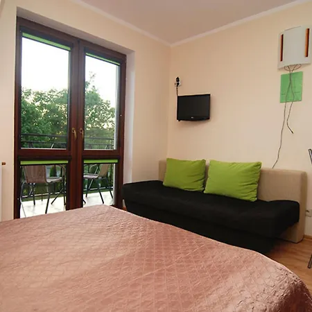 ホームステイ Aqua